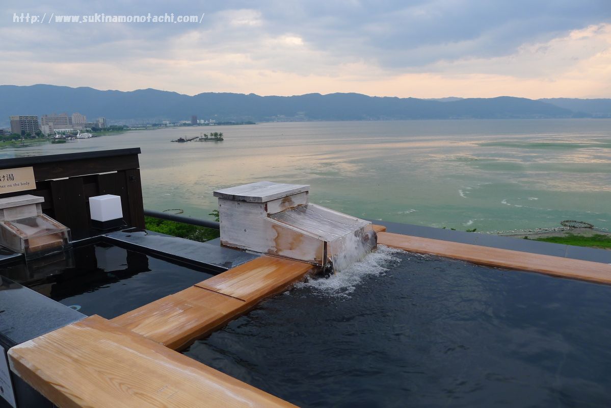 萃 sui-諏訪湖(すい すわこ）の展望露天風呂「綿雫」は源泉かけ流し