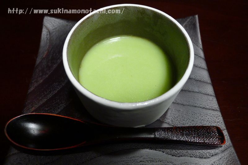 萃 sui-諏訪湖(すい すわこ）の個室食事処でいただく夕食　　黒糖ゼリー蚕豆ソース