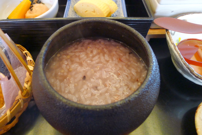 皆生温泉の松月の朝食、おかゆ
