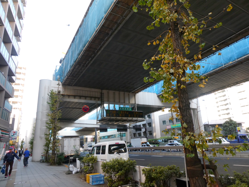 板橋天然温泉スパディオへの道