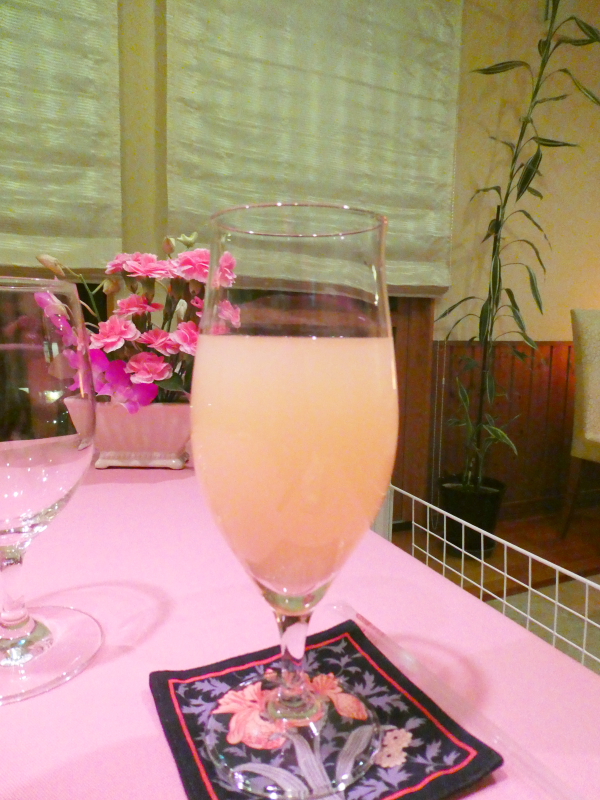 オーベルジュミヨーのドリンク　りんごジュース