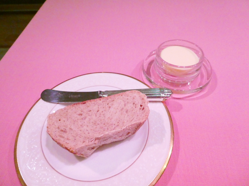 本日のパン　ライ麦のパン