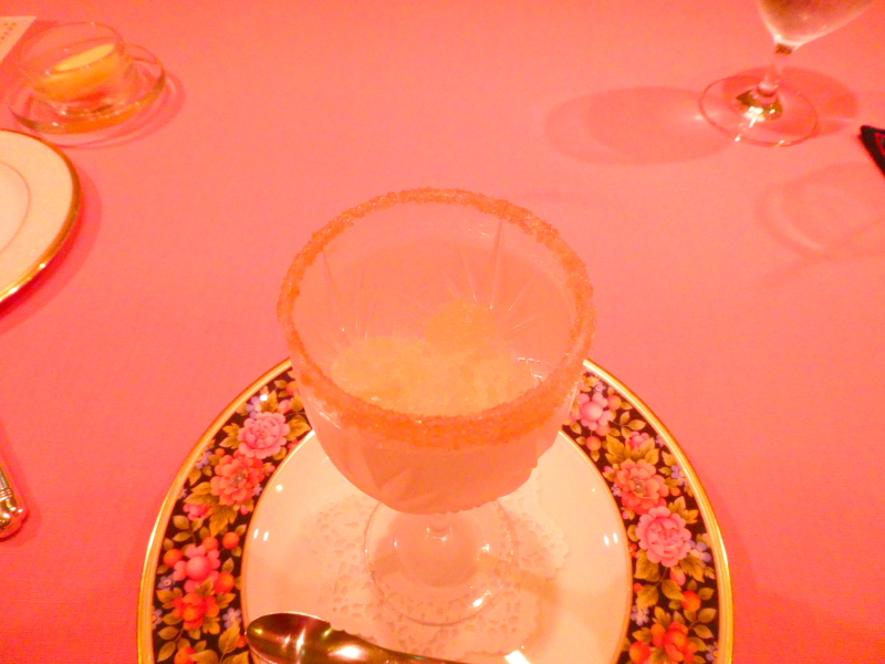 オーベルジュミヨーの夕食　お口直しのグラニテ