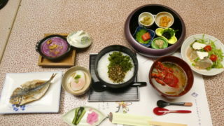伊豆下田_野の花亭こむらさきの朝食 全体図