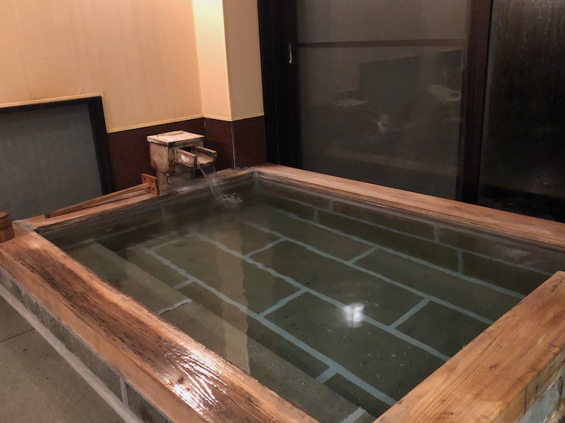 石川県・辰口温泉_旅亭萬葉（石川）